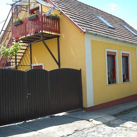Zach Klara Utcai Apartman Visegrád Extérieur photo