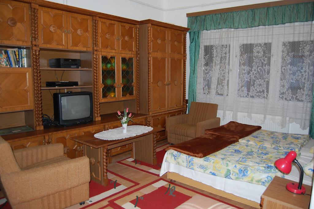 Zach Klara Utcai Apartman Visegrád Chambre photo