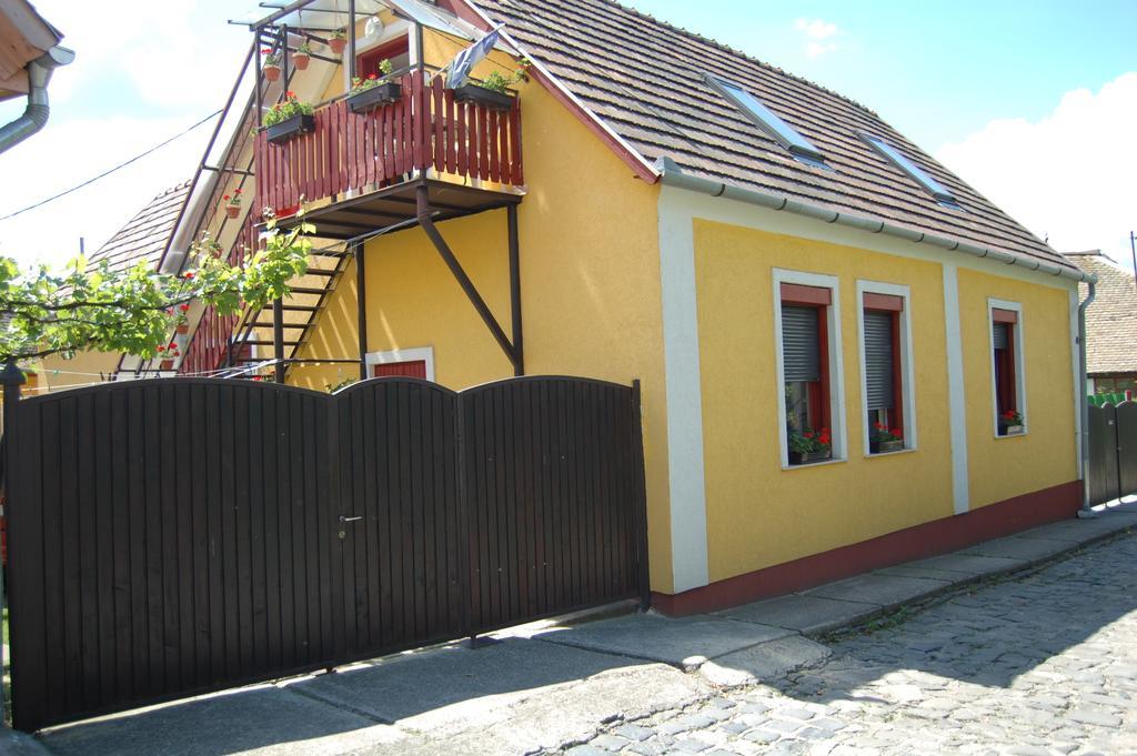 Zach Klara Utcai Apartman Visegrád Extérieur photo